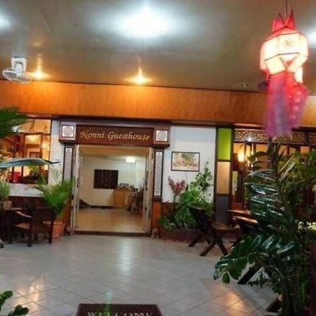Nonni Guesthouse Chiang Mai Bagian luar foto