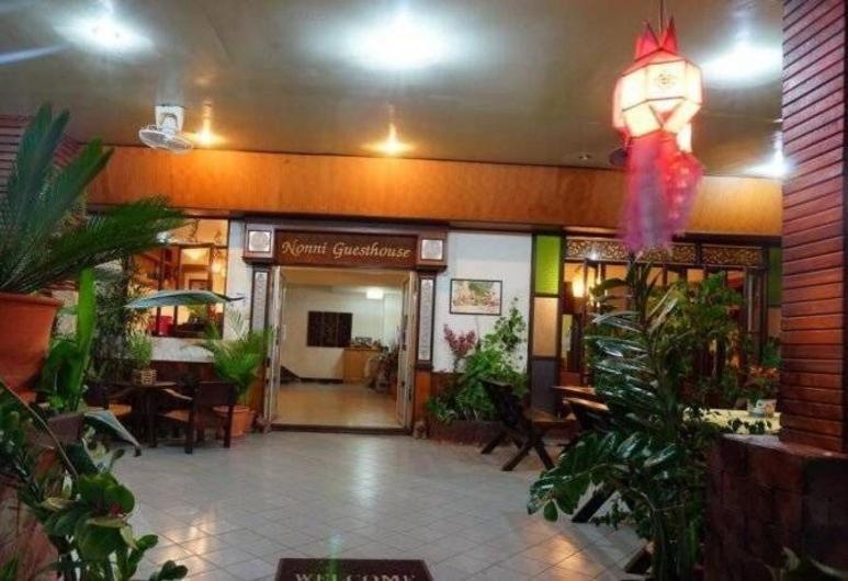 Nonni Guesthouse Chiang Mai Bagian luar foto