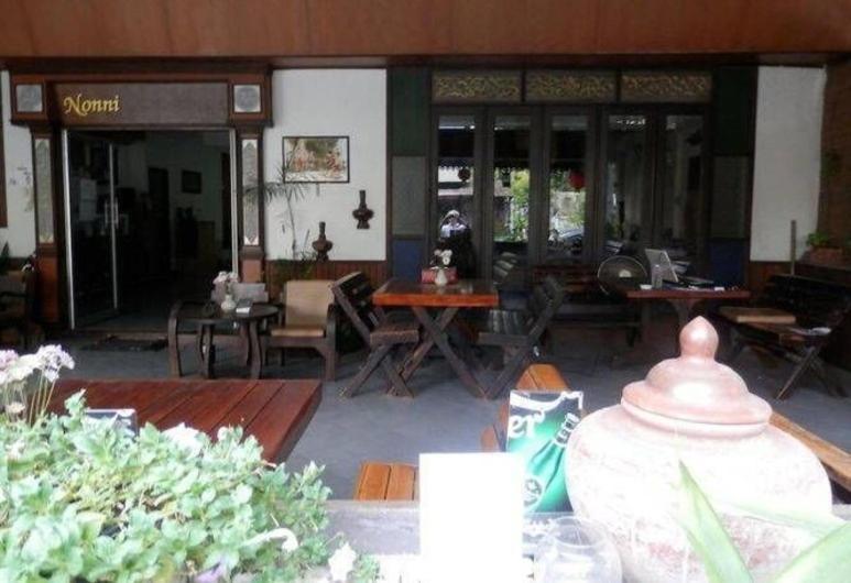 Nonni Guesthouse Chiang Mai Bagian luar foto