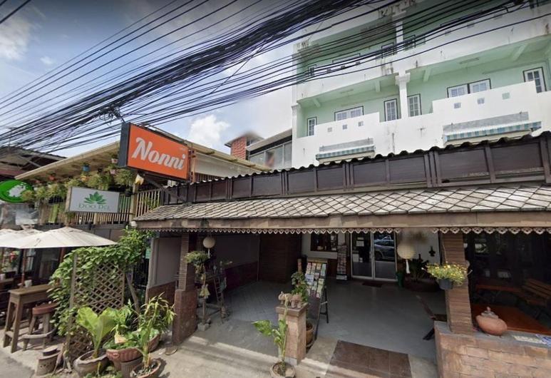 Nonni Guesthouse Chiang Mai Bagian luar foto
